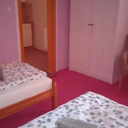 V Soukromi Na Podluzi