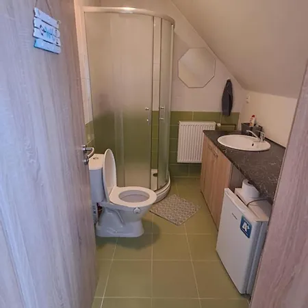 V Soukromi Na Podluzi 3*